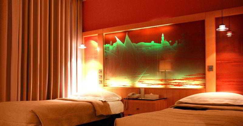 Le Royal Tower Hotell Kuwait City Eksteriør bilde