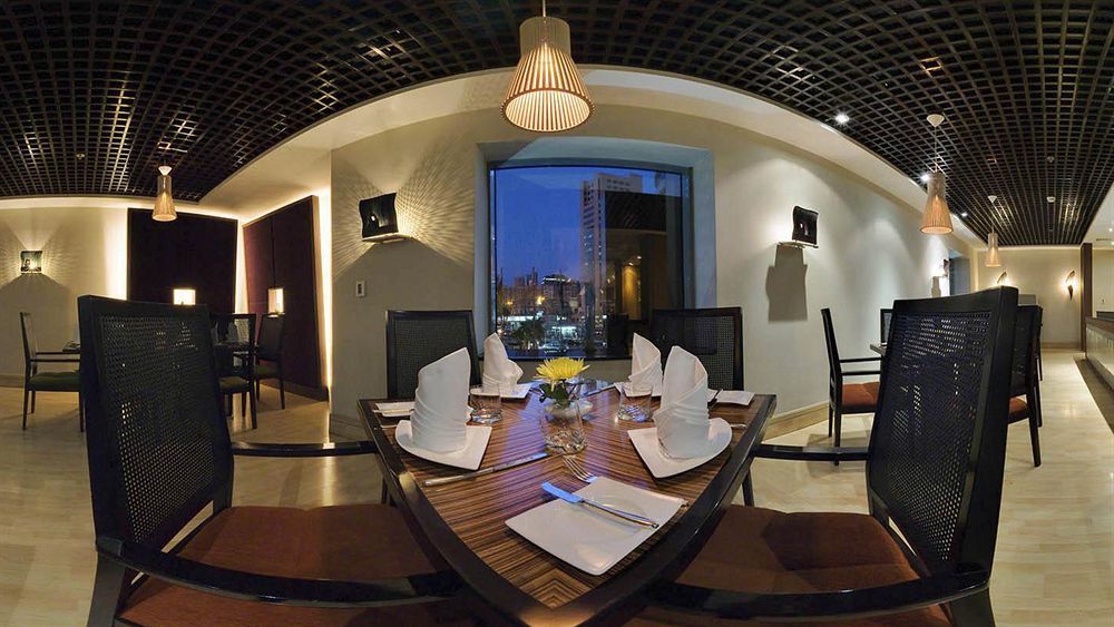 Le Royal Tower Hotell Kuwait City Eksteriør bilde